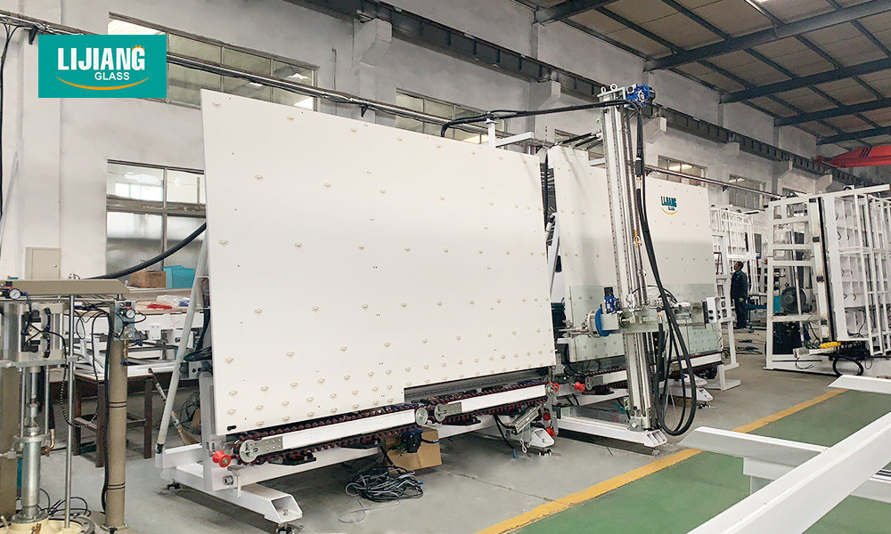 Вертикальная автоматическая низкая машина е стеклянная уничтожая для изолируя стеклянной производственной линии