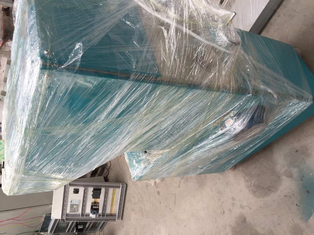 Изолируя стеклянная стеклянная кромкошлифовальная машина для отделки края сырцового стекла