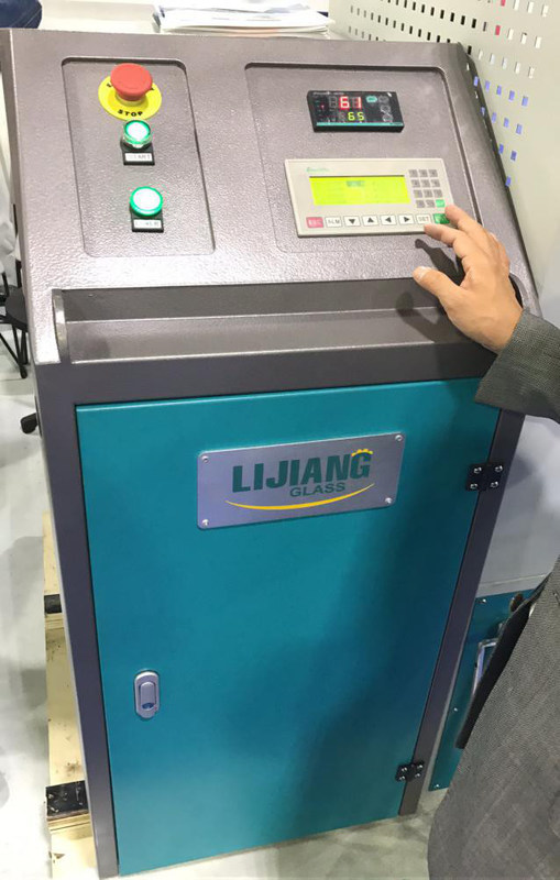 Машина завалки осушителя ЛДЖГЗ2020 может автоматически достигнуть действий сверля отверстий автоматически в рамке прокладки