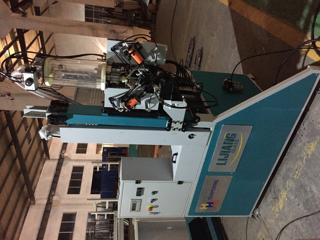 Машина завалки осушителя может автоматически достигнуть действий сверля отверстий автоматически в рамках прокладки