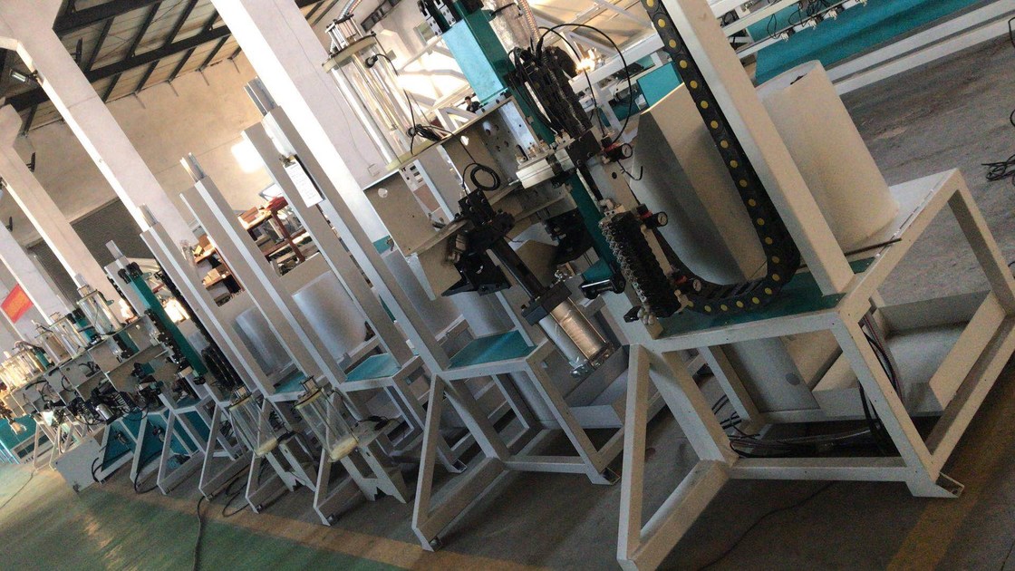 Машина завалки осушителя автоматически достигает действий сверля отверстий автоматически в рамках прокладки