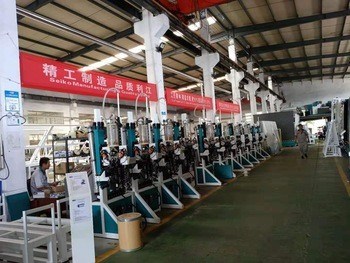 Вертикальная изолируя стеклянная производственная линия, может произвести 2 IGU одновременно, заполненный аргон