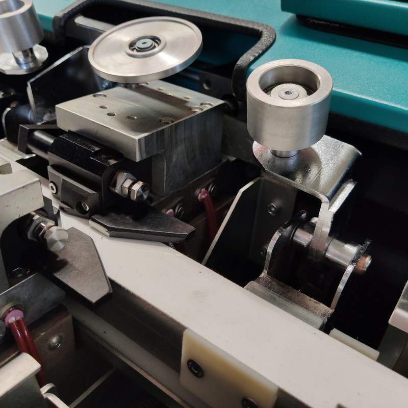 Машина Seive автоматического осушителя молекулярная заполняя для бара прокладки и изолируя стеклянного алюминиевого прокатывать прокладки