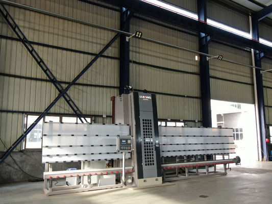 CNC вертикальная буровая и фрезерная машина